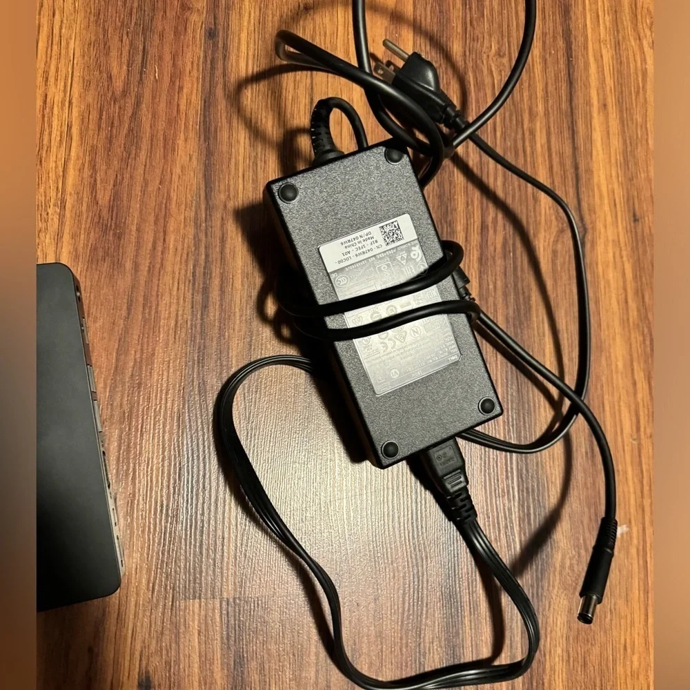Dell Dock with 180W Adapter (4W2HW)